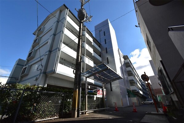 スチューデントパレス茨木の物件外観写真